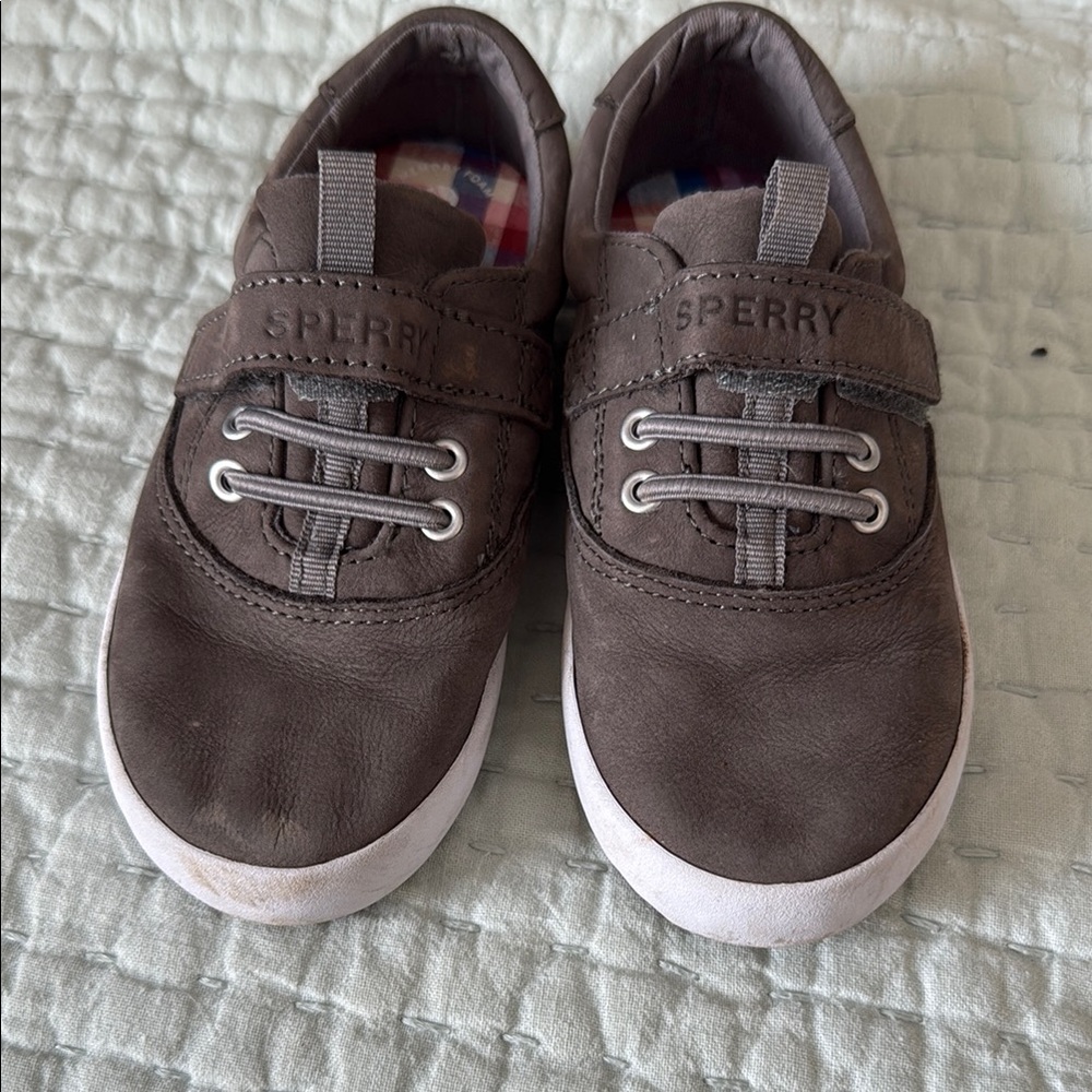 Sperry Gray Sneakers Classic Low-Top Design